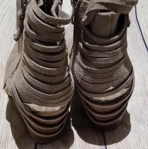 Catherine Malandrino Darach Bootie - Picture 6 of 8